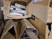 Partij metaal, aluminium en kunststof profielen - afbeelding 11 van  40