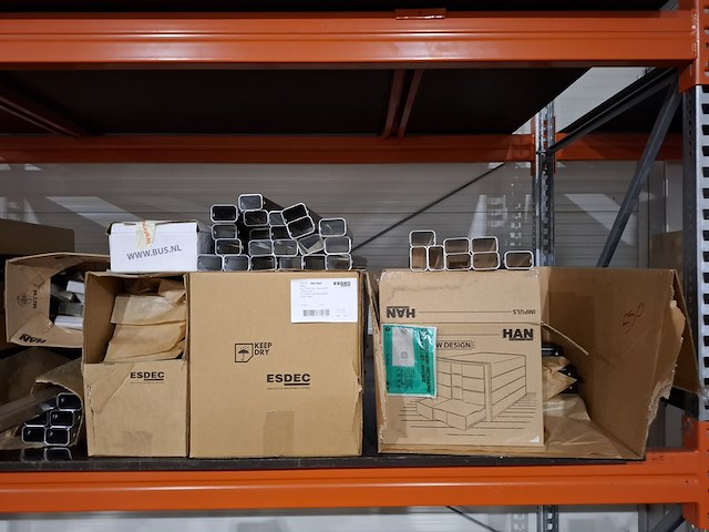 Partij metaal, aluminium en kunststof profielen - afbeelding 13 van  40