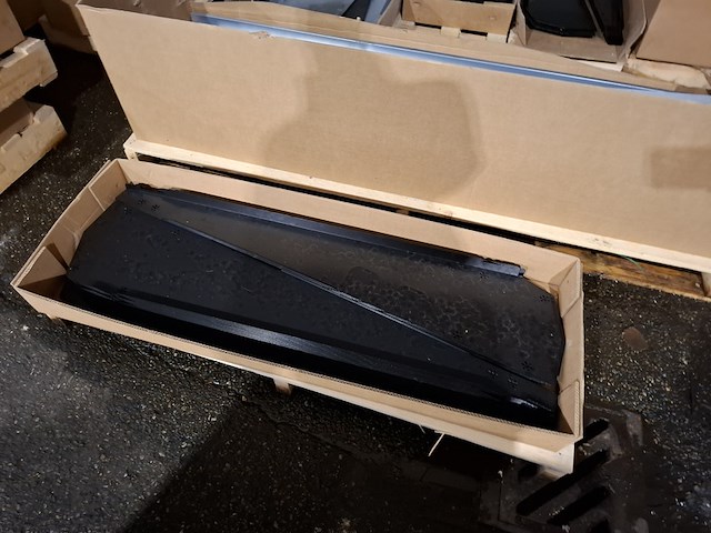 Partij metaal, aluminium en kunststof profielen - afbeelding 16 van  40