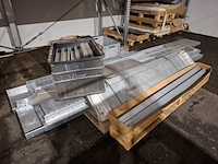 Partij metaal, aluminium en kunststof profielen - afbeelding 19 van  40