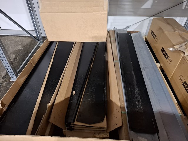 Partij metaal, aluminium en kunststof profielen - afbeelding 40 van  40