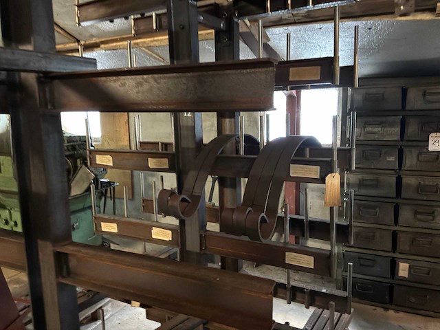 Partij metaal - afbeelding 2 van  31