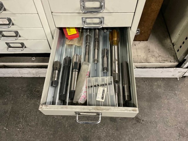 Partij metaalboren en diversen - afbeelding 31 van  36