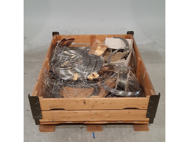 Partij metaaldraden - afbeelding 1 van  6