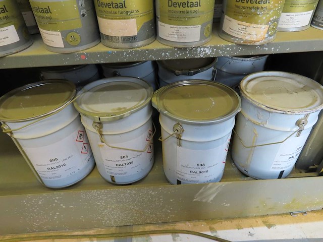 Partij metaalverf en behandelingsmiddelen - afbeelding 5 van  12