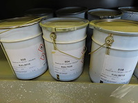 Partij metaalverf en behandelingsmiddelen - afbeelding 6 van  12