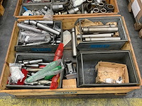 Partij metaalvoorraden; inclusief 2x palletbox; - afbeelding 6 van  13