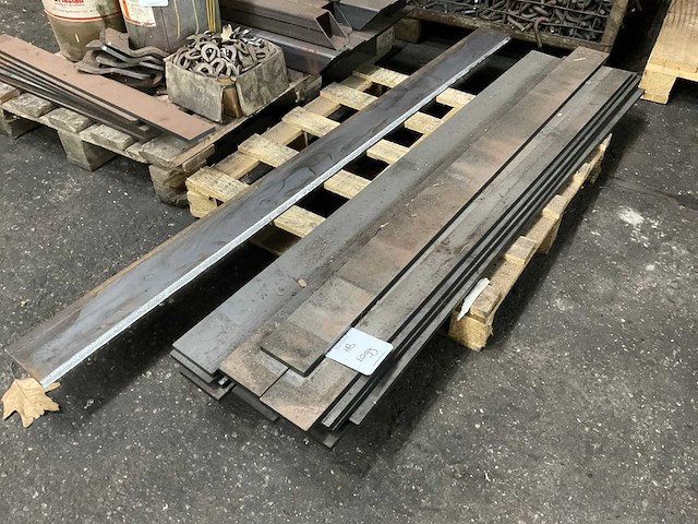 Partij metaalvoorraden - afbeelding 2 van  6