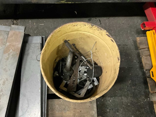 Partij metaalvoorraden - afbeelding 6 van  6