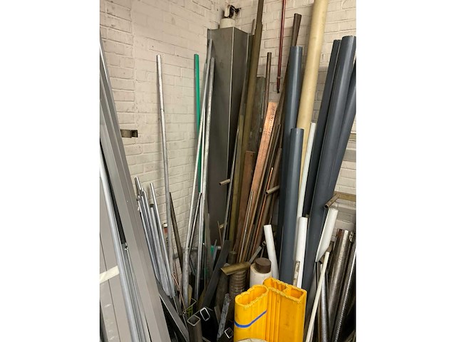 Partij metaalvoorraden - afbeelding 3 van  13