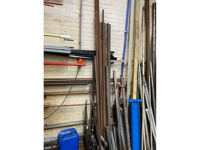 Partij metaalvoorraden - afbeelding 13 van  13