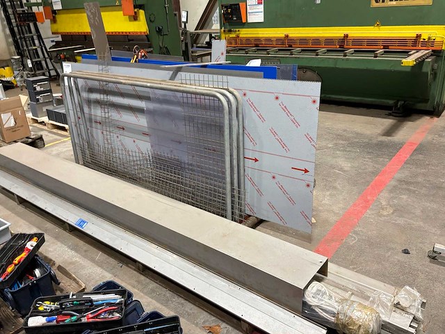 Partij metaalvoorraden - afbeelding 1 van  6