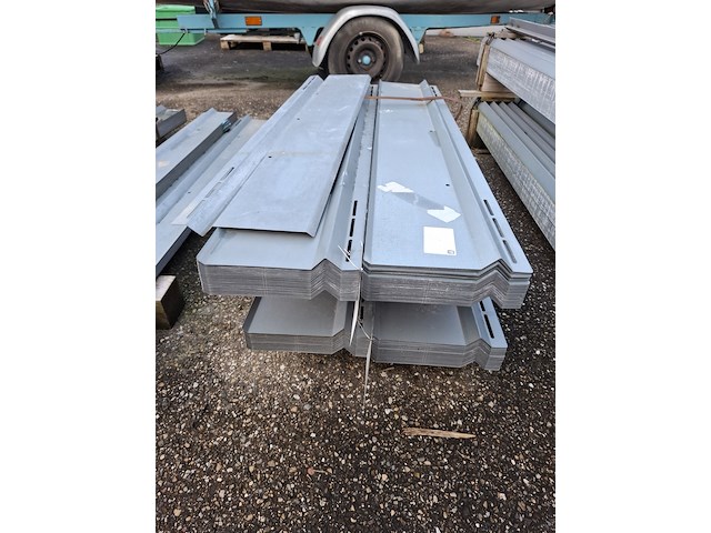Partij metalen en aluminium profielen - afbeelding 6 van  22