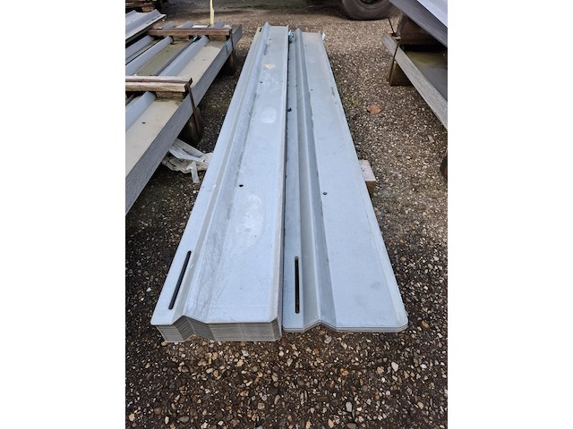 Partij metalen en aluminium profielen - afbeelding 8 van  22