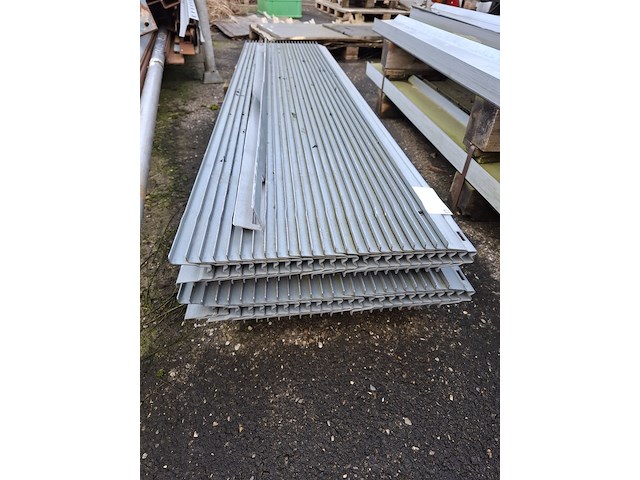 Partij metalen en aluminium profielen - afbeelding 15 van  22