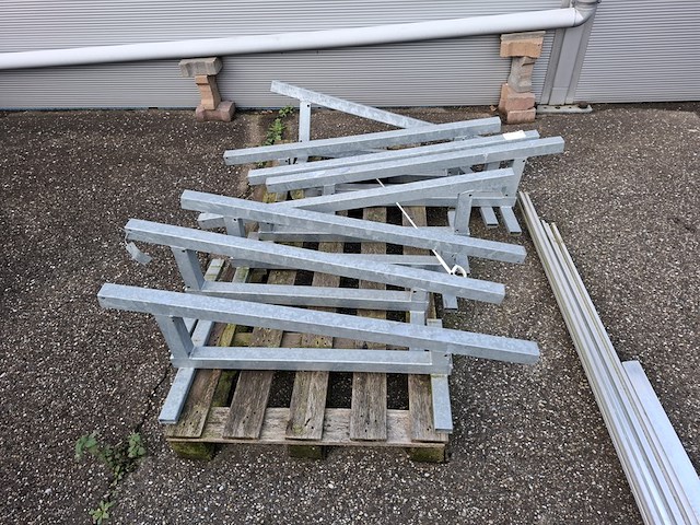Partij metalen en aluminium profielen - afbeelding 17 van  22