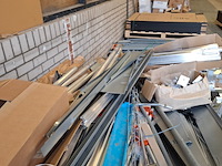 Partij metalen en aluminium profielen - afbeelding 2 van  20
