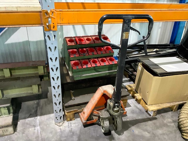 Partij metalen en kunststof - afbeelding 4 van  14