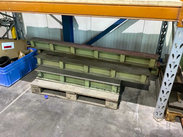 Partij metalen en kunststof - afbeelding 5 van  14