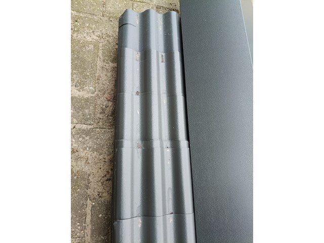 Partij metalen golfplaten met hoekstukken - afbeelding 5 van  6