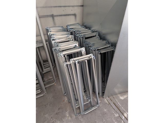 Partij metalen halffabricaten - afbeelding 2 van  23