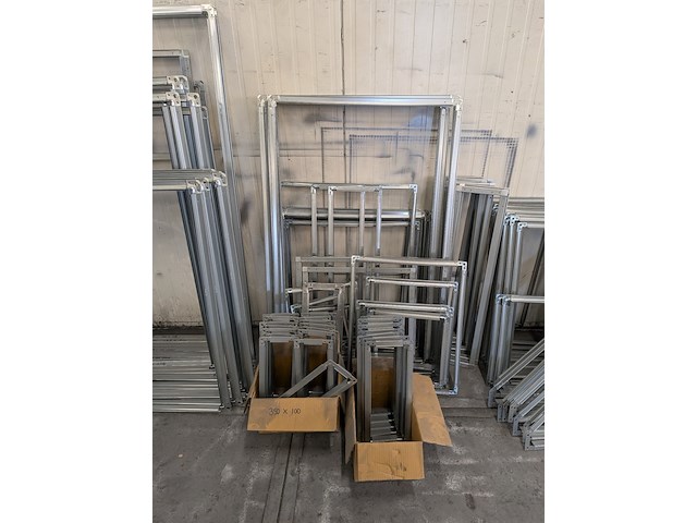 Partij metalen halffabricaten - afbeelding 11 van  23