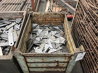Partij metalen onderdelen - afbeelding 2 van  6