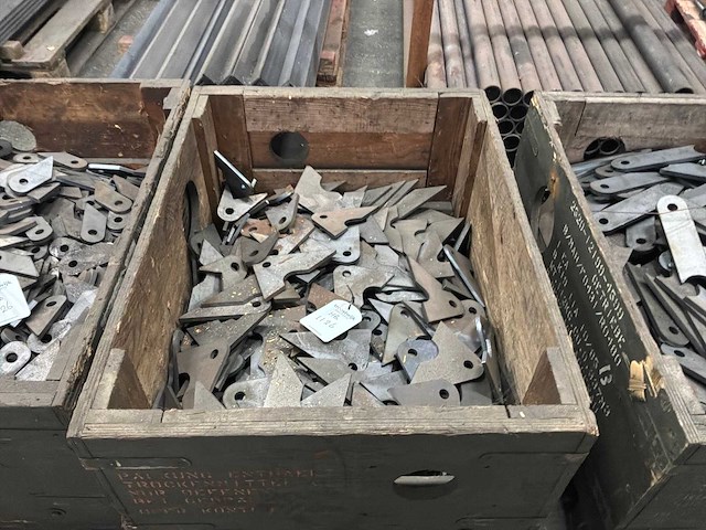 Partij metalen onderdelen - afbeelding 4 van  6