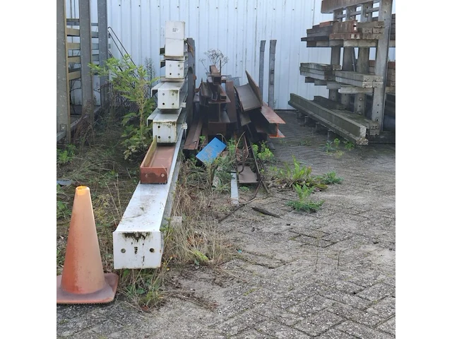Partij metalen profielen - afbeelding 2 van  9