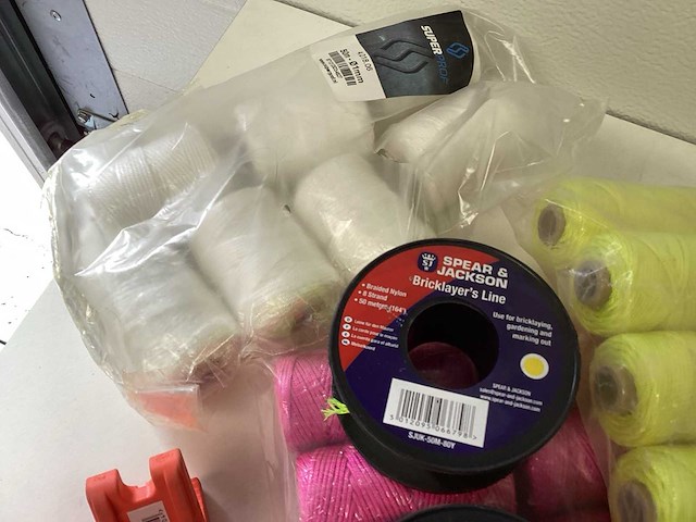 Partij metselkoorden met blokjes diverse bouw - afbeelding 3 van  7