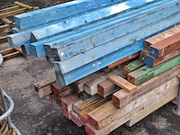 Partij metselprofielen in transportbok - afbeelding 2 van  7