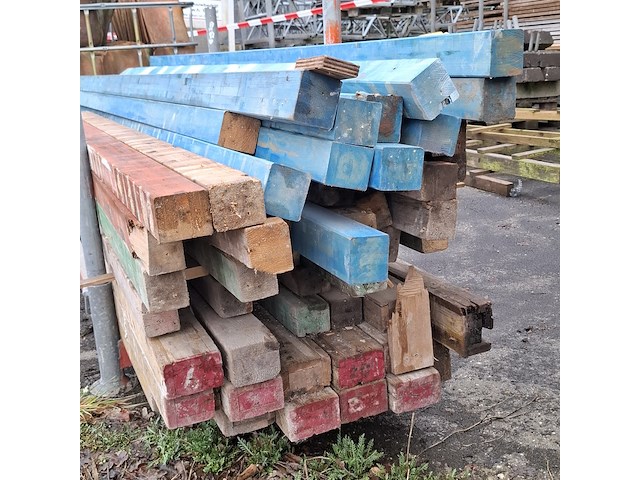 Partij metselprofielen in transportbok - afbeelding 7 van  7