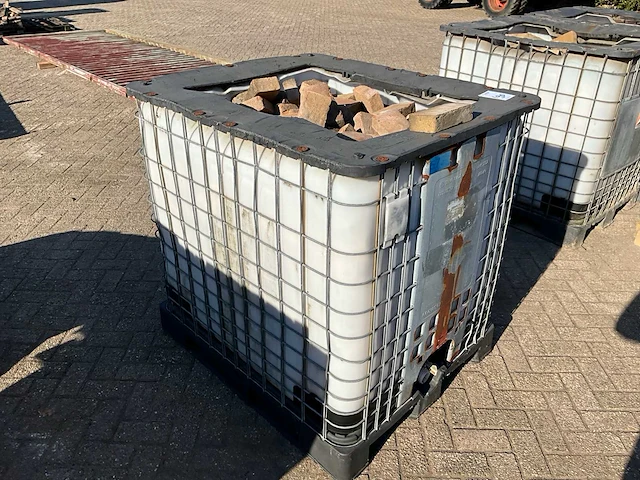 Partij metselstenen - afbeelding 1 van  3