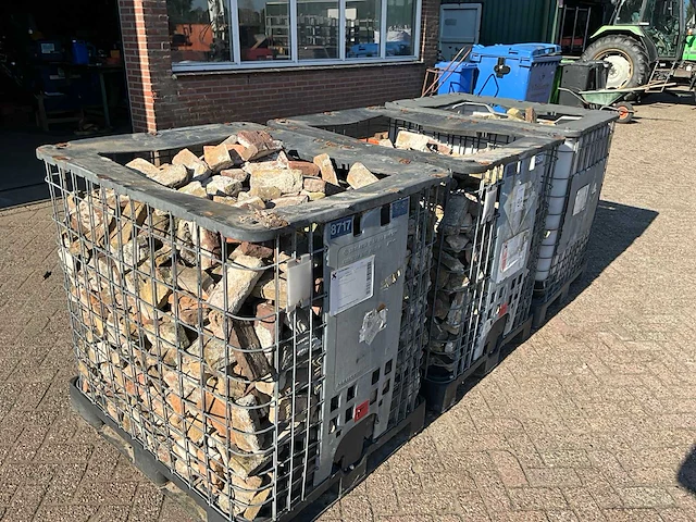 Partij metselstenen - afbeelding 1 van  4