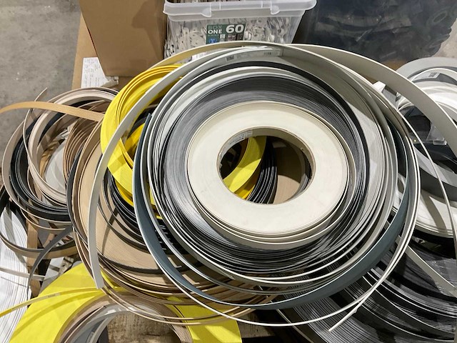 Partij meubelband - afbeelding 4 van  6