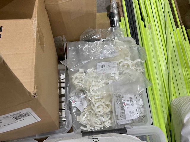 Partij meubelonderdelen - afbeelding 18 van  19