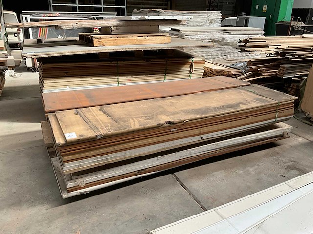 Partij meubelpanelen - afbeelding 2 van  5