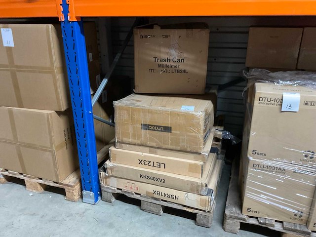 Partij meubels/woondecoratie - afbeelding 1 van  4