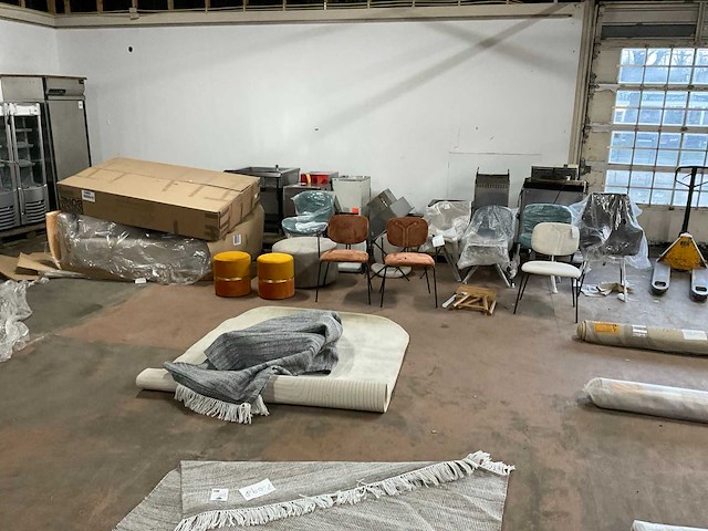 Partij meubilair - afbeelding 11 van  18