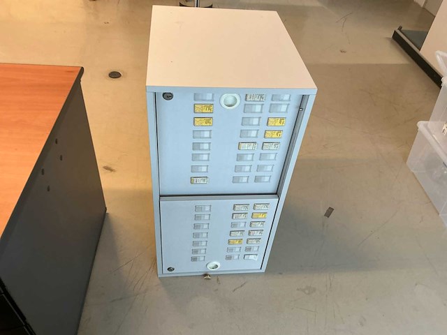 Partij meubilair - afbeelding 3 van  37