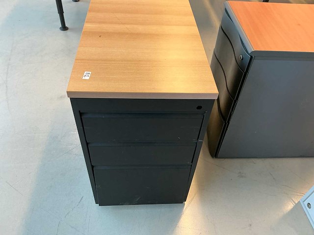 Partij meubilair - afbeelding 4 van  37