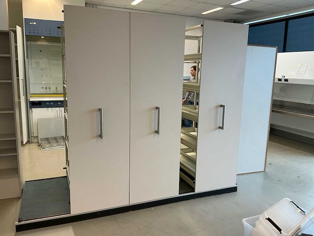 Partij meubilair - afbeelding 9 van  37