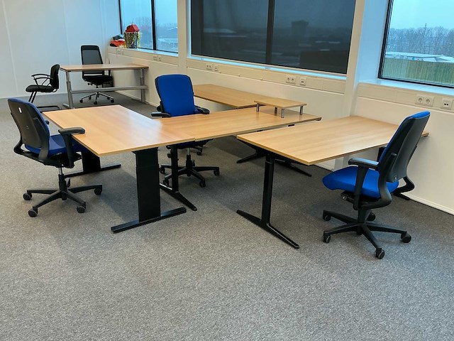 Partij meubilair - afbeelding 25 van  37