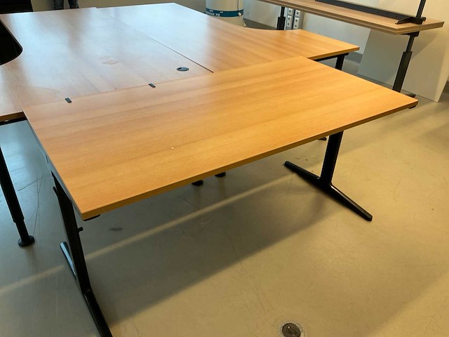 Partij meubilair - afbeelding 34 van  37