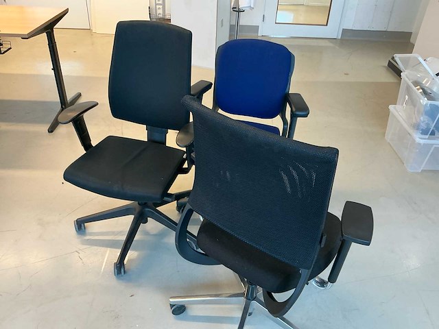 Partij meubilair - afbeelding 36 van  37