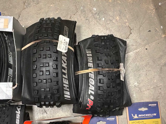 Partij michelin / schwalbe / smaxxis buitenbanden (12x) - afbeelding 3 van  7