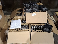 Partij micro omvormer enphase, diverse modellen - afbeelding 1 van  10