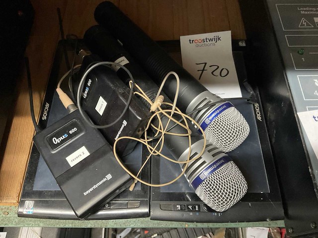 Partij microfoons - afbeelding 1 van  1