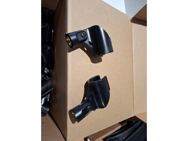 Partij microfoonset en accesoires, shure, sennheiser, 2x ew100, 73x shure 184 rever, diverse - afbeelding 2 van  11
