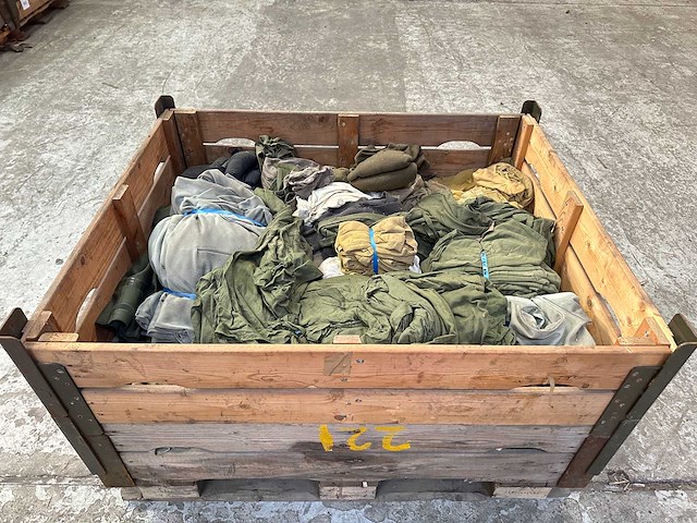 Partij militair ondergoed - afbeelding 1 van  4